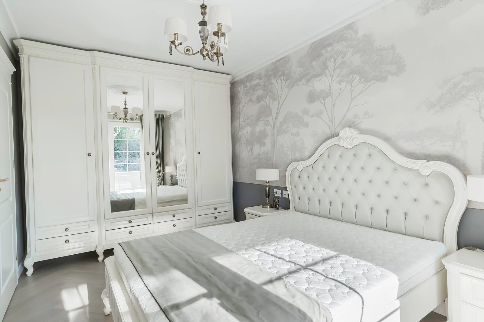 Dormitor lemn masiv sculptat cu intarsie Valera 2 Cires Nuc, 11 image